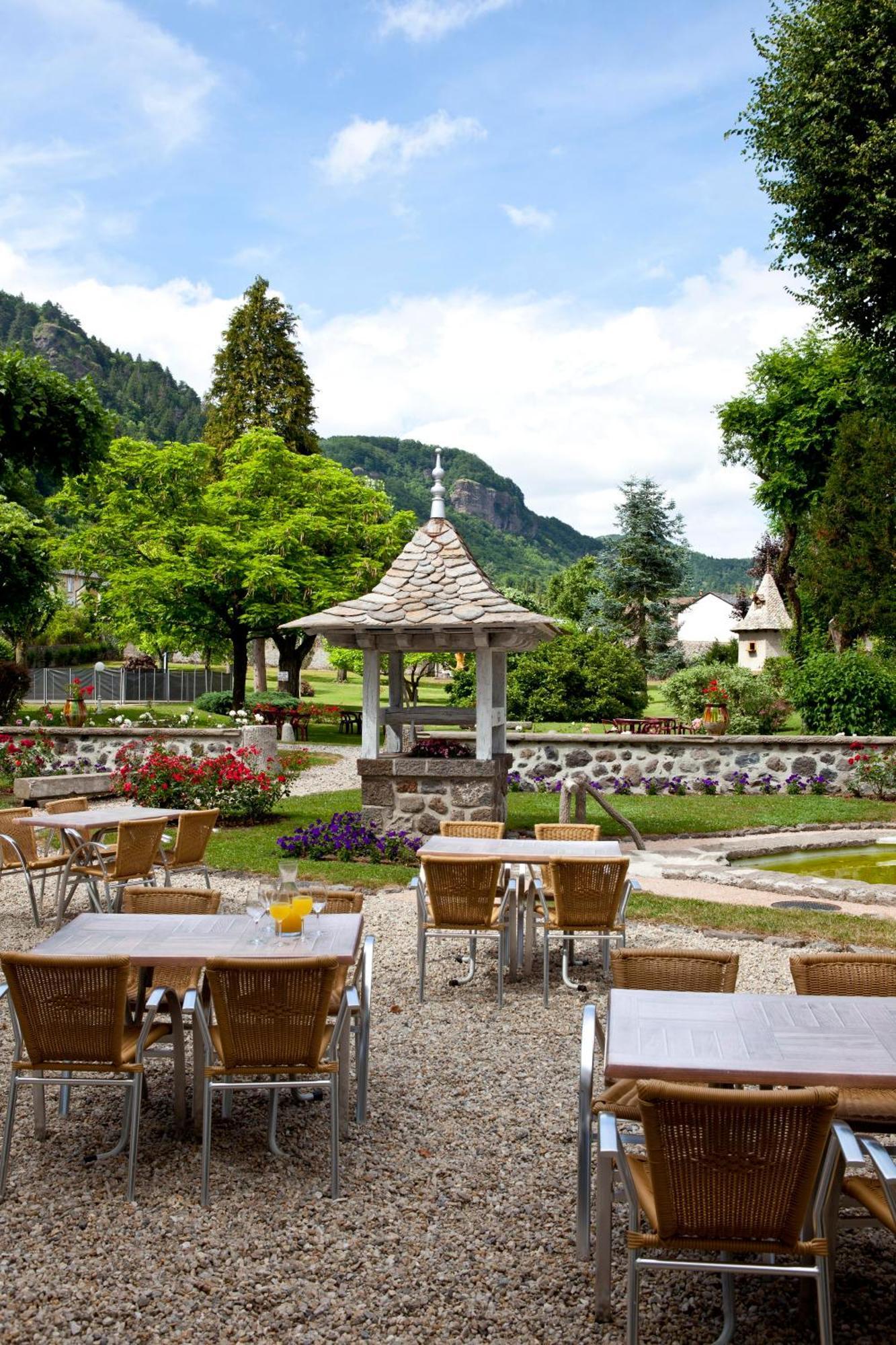 Hotel Beausejour Vic-sur-Cère Eksteriør bilde